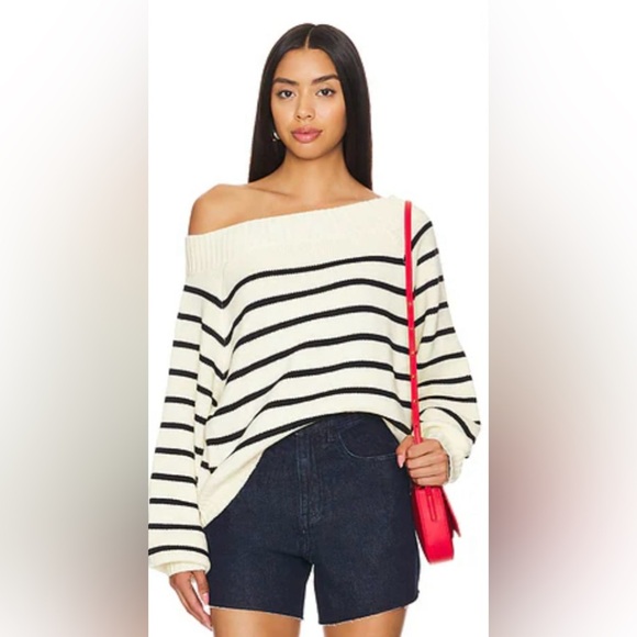 NWOT WEWOREWHAT  Off Shoulder Sweater in Black & Antique White - Picture 1 of 6